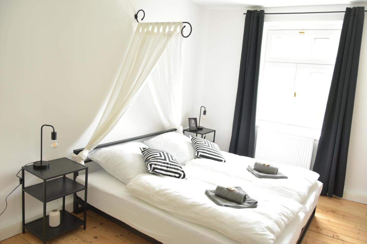 White Midsommar - Stilvolle Wohnung, 3 Schlafzimmer, Wohnzimmer, Kueche Landshut Exterior photo